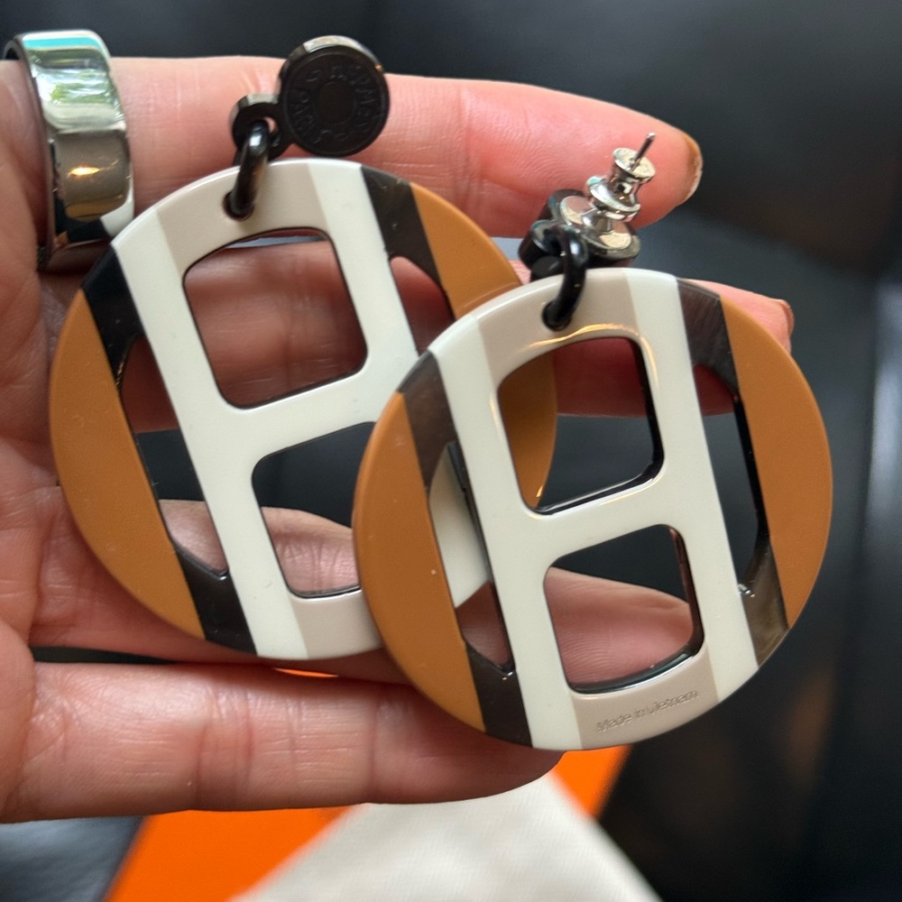 Hermes H Equipe earrings